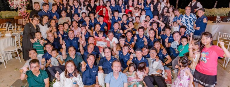 TIỆC CHÀO MỪNG NĂM MỚI 2025